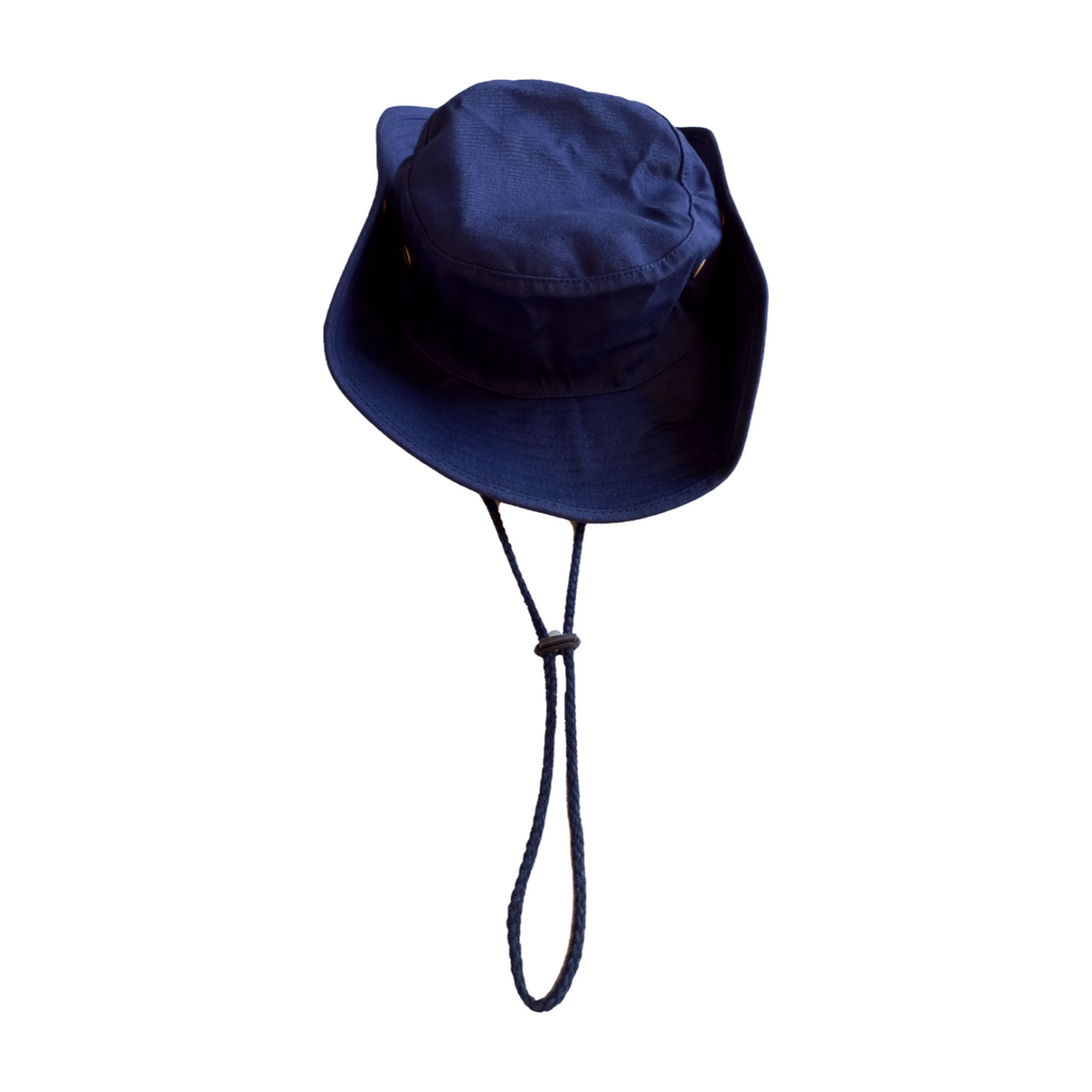 GORRO PESCADOR C/CORDON Y BROCHE